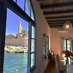 Waterfront With Pool And Jacuzzi La Valeta