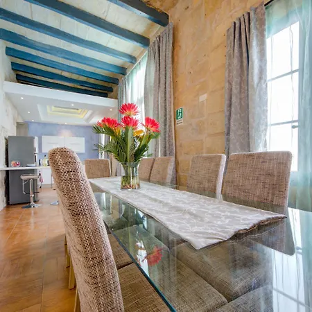 Waterfront With Pool And Jacuzzi ヴィラ