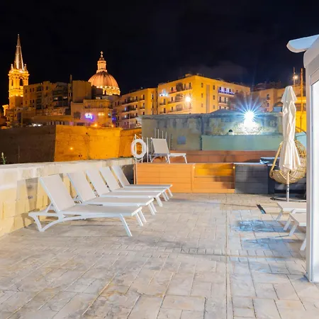 Waterfront With Pool And Jacuzzi * Valletta