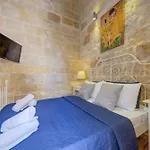 Waterfront With Pool And Jacuzzi * Valletta