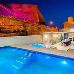 Waterfront With Pool And Jacuzzi Villa Valletta