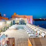 Waterfront With Pool And Jacuzzi * Valletta