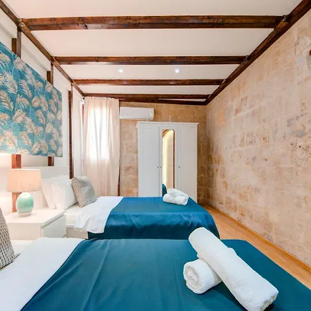 Waterfront With Pool And Jacuzzi * Valletta