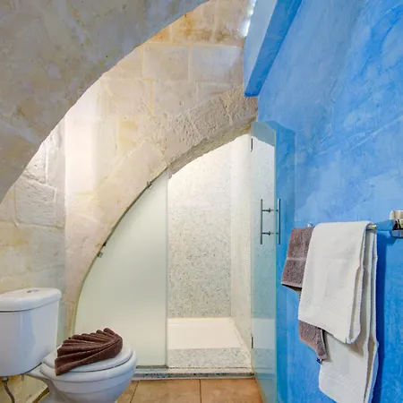 Waterfront With Pool And Jacuzzi *