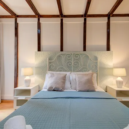 Waterfront With Pool And Jacuzzi Valeta