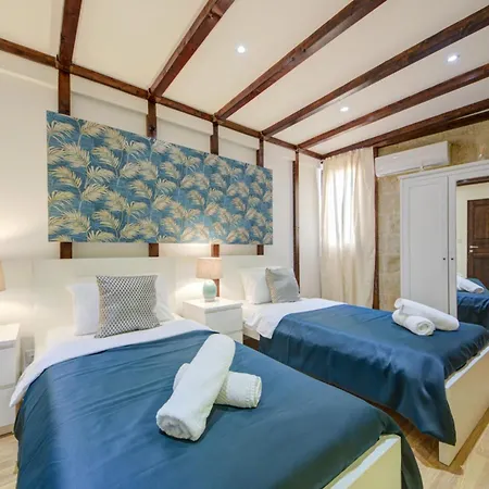 Waterfront With Pool And Jacuzzi * Valletta