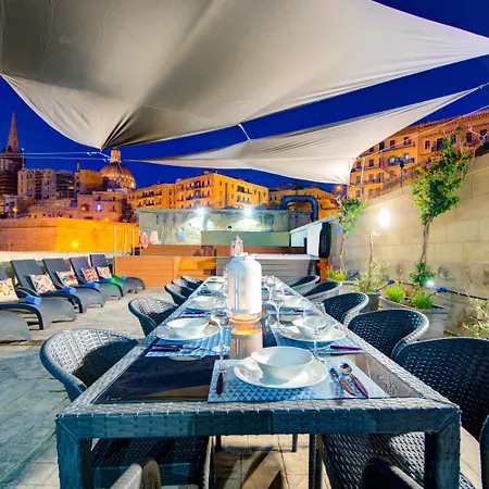 Waterfront With Pool And Jacuzzi فيلة