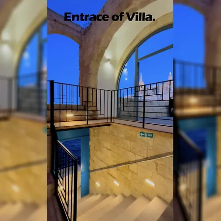 Waterfront With Pool And Jacuzzi *