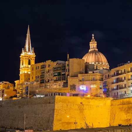 Villa Waterfront With Pool And Jacuzzi *