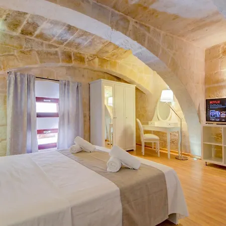 Waterfront With Pool And Jacuzzi Villa La Valette