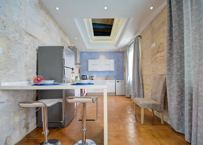 Waterfront With Pool And Jacuzzi Valletta