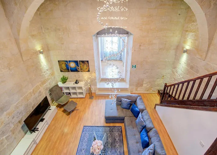 Waterfront With Pool And Jacuzzi *