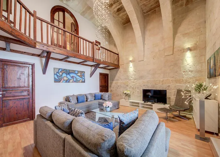 Waterfront With Pool And Jacuzzi Villa *