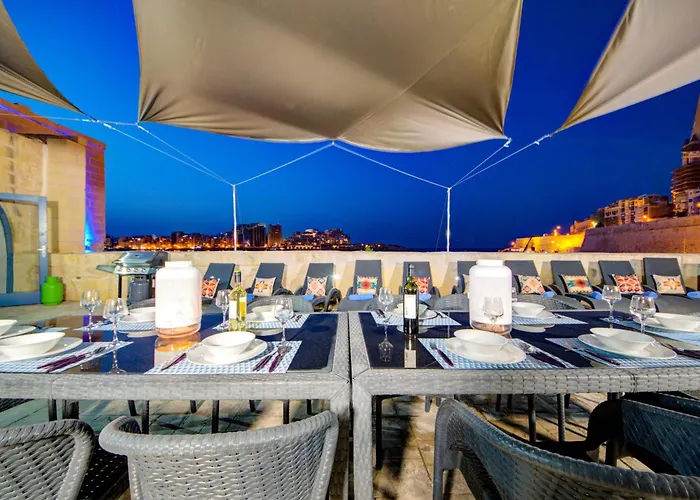 Waterfront With Pool And Jacuzzi Villa *