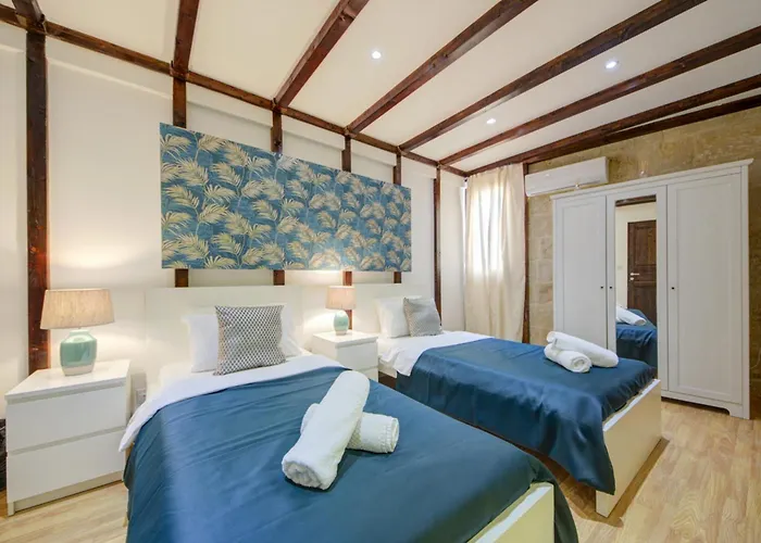 Waterfront With Pool And Jacuzzi * Valletta